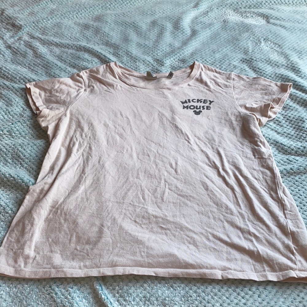Disney mickey mouse graphic tee shirt (L)